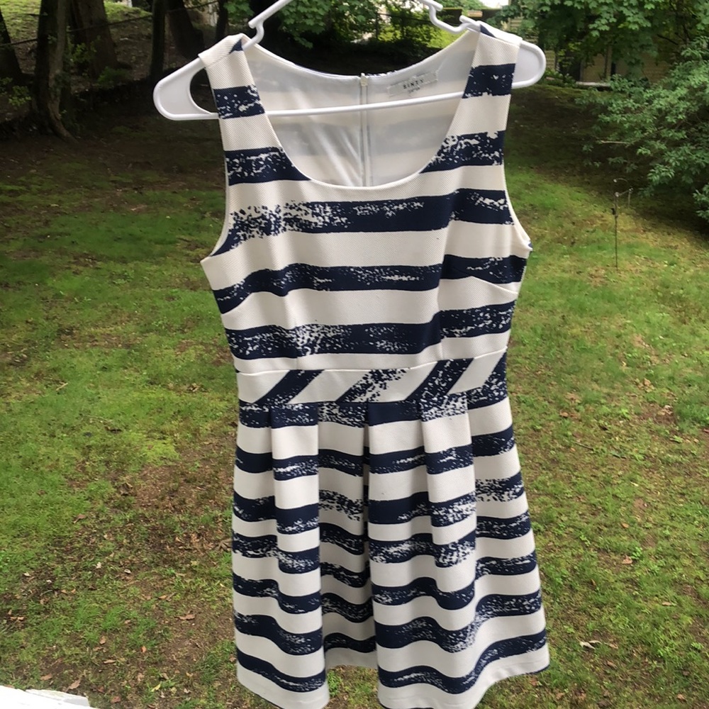 Fit & flare blue & white striped fun sea motives sleeveless dress - Picture 4 of 7